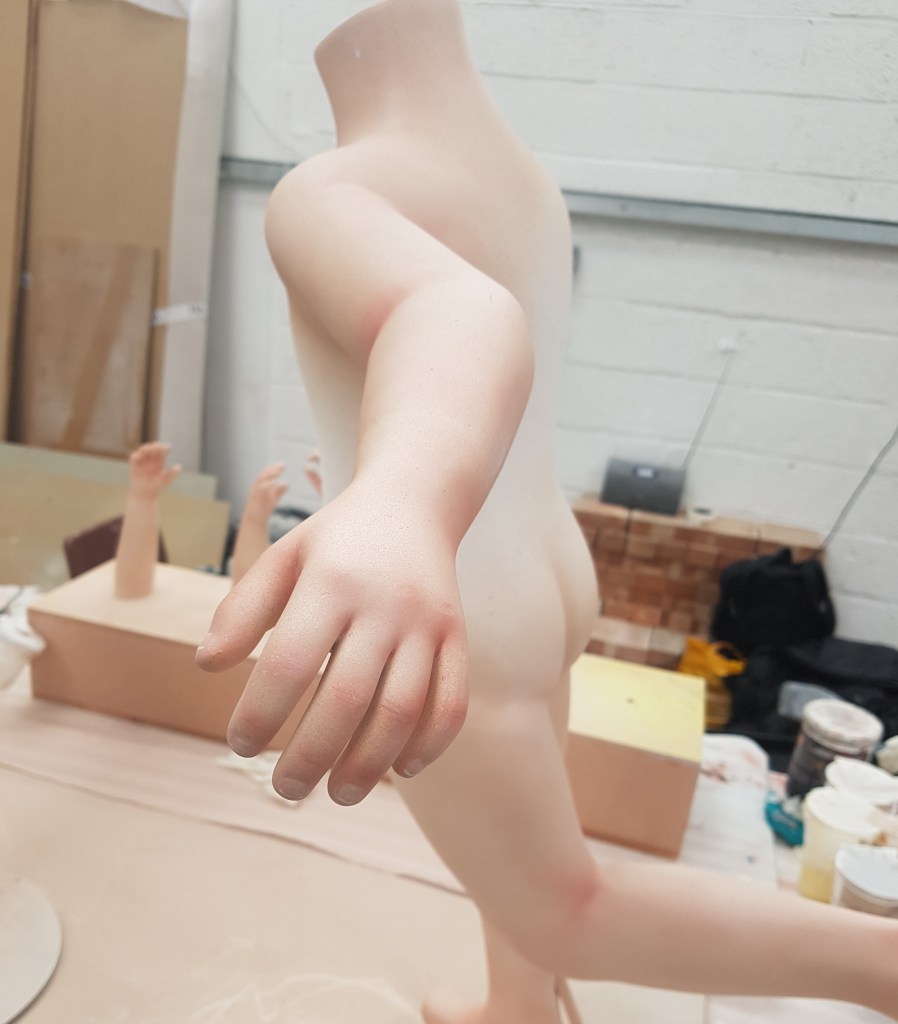 Hermes window display, Lead painter 2018